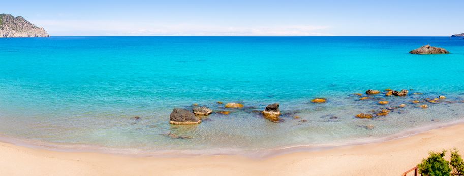 ibiza feest club party disco strandvakantie 12345