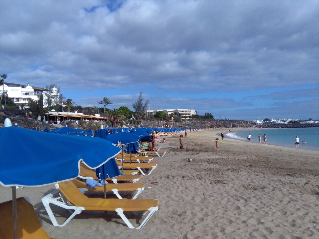 playa dorada strand playa blanca lanzarote watersporten
