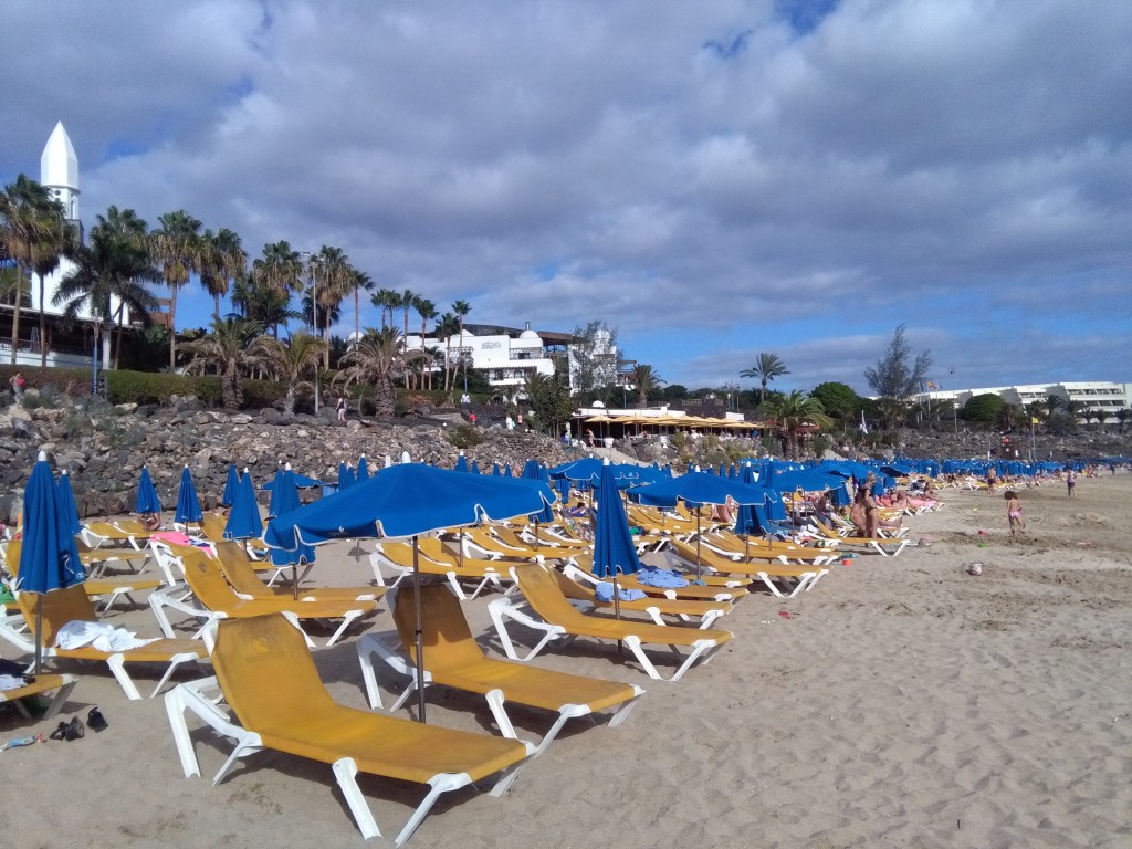 playa dorada strand playa blanca lanzarote watersporten