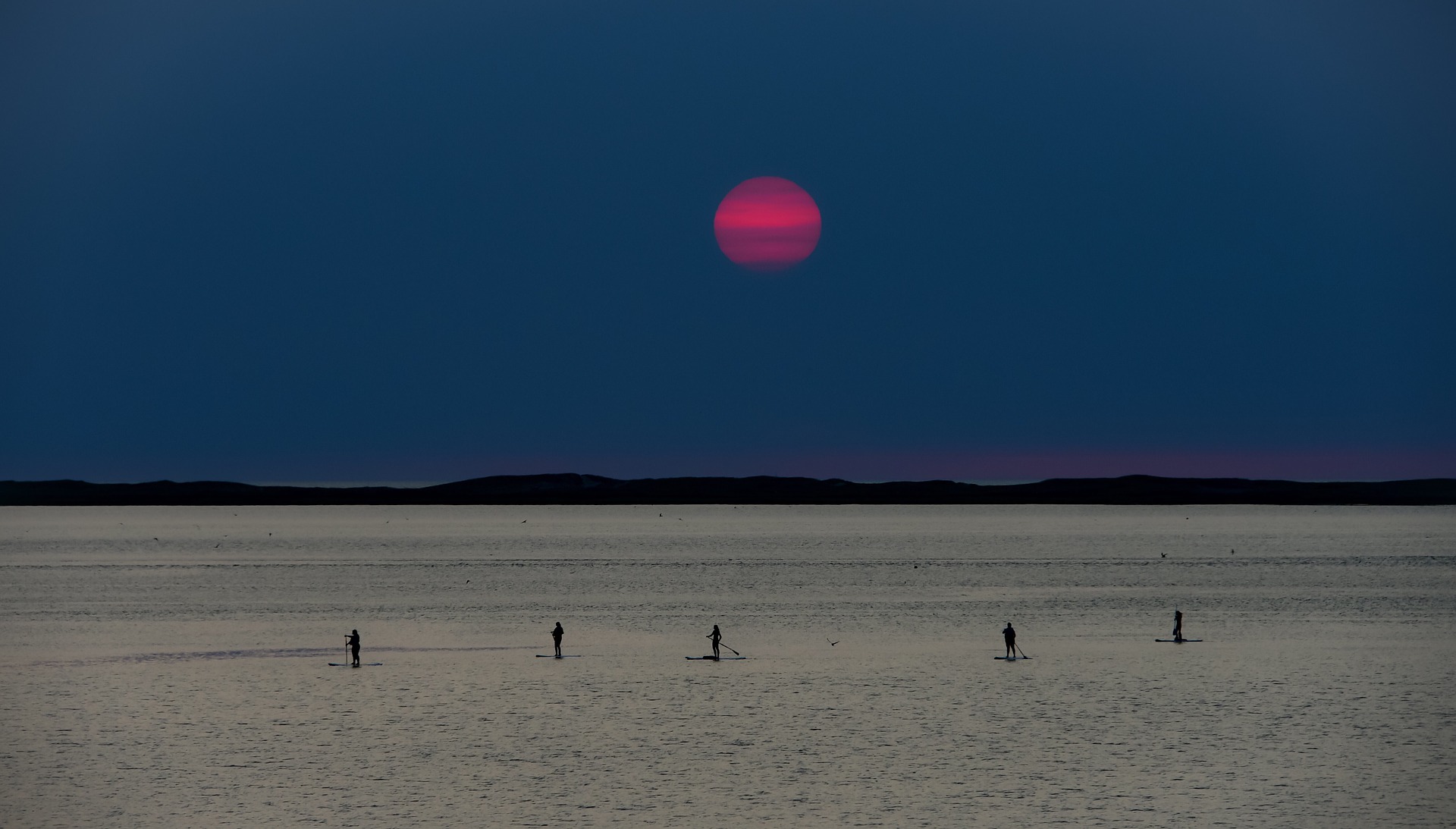 stand-up-paddle-suppen-op-vakantie-in-spanje