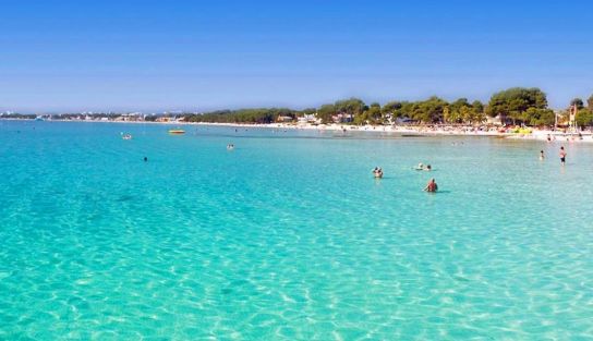 alcudia mooie badplaats spanje